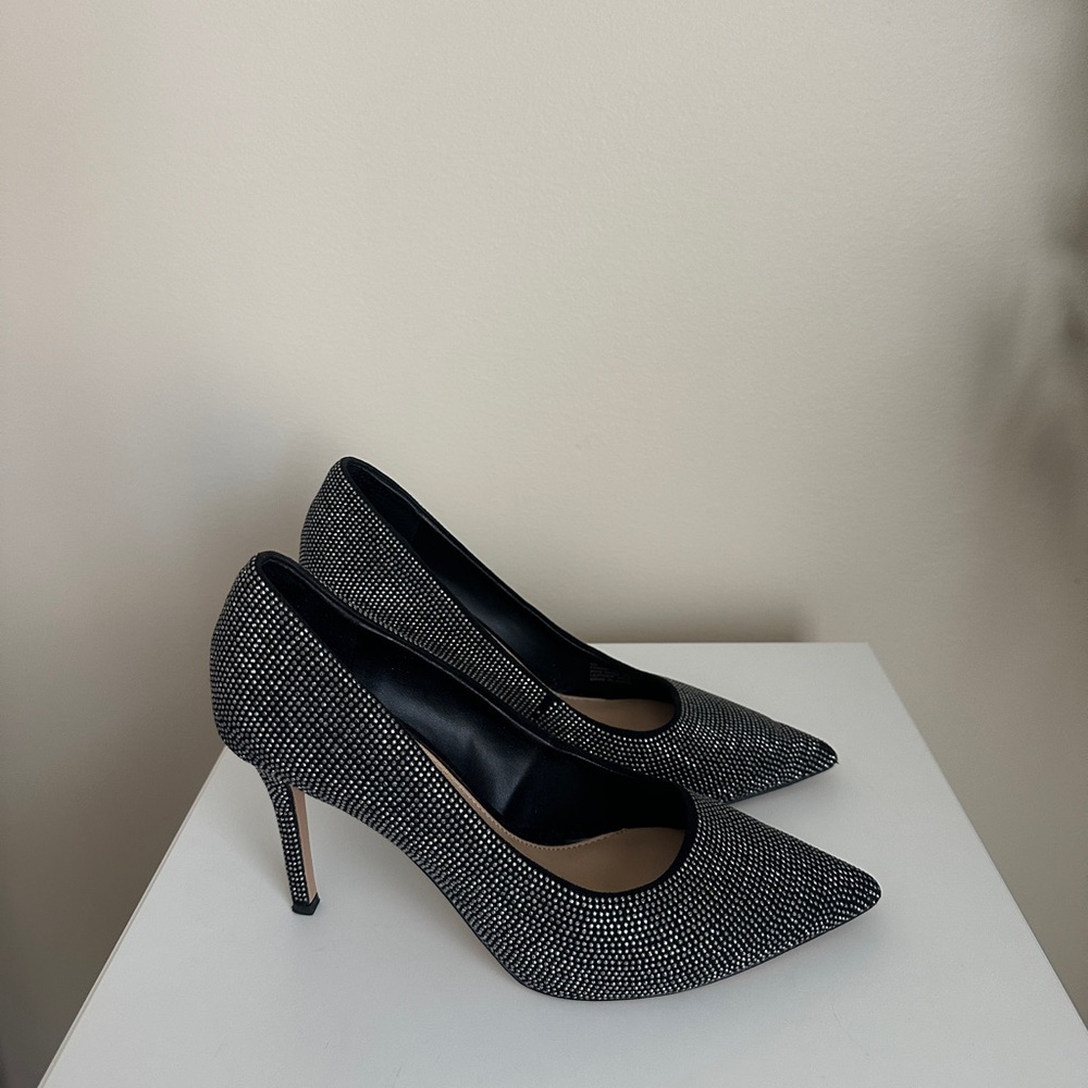 Gianni Bini Black and Silver Heels - Picture 5 of 10